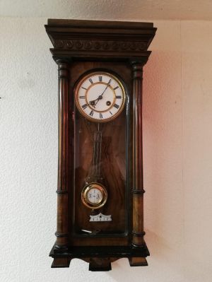 Wanduhr